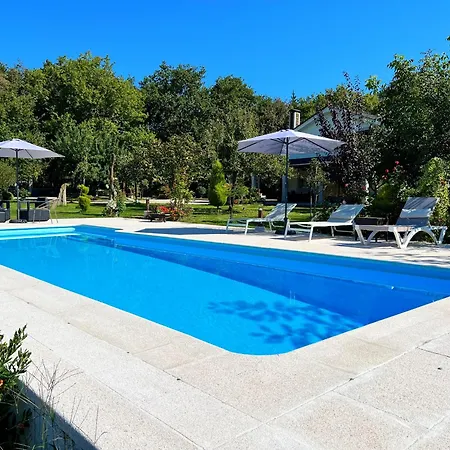 Albaredo Nyaraló Villameá