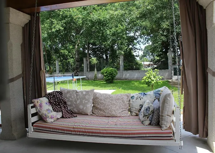 Semesterbostad Albaredo Villameá